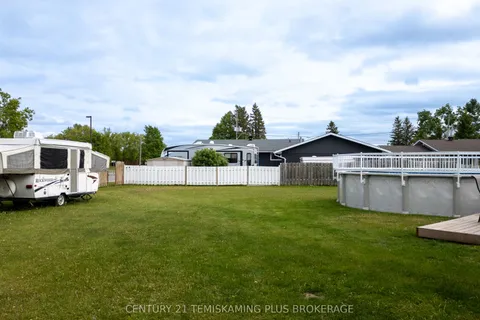 223 Byam Avenue, ON P0J 1P0
