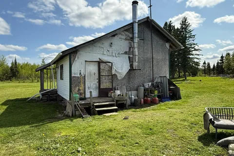 295-299 Bentley Lake Road, ON P0L 1C0