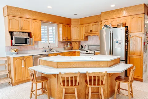 242 Farah Avenue, ON P0J 1P0