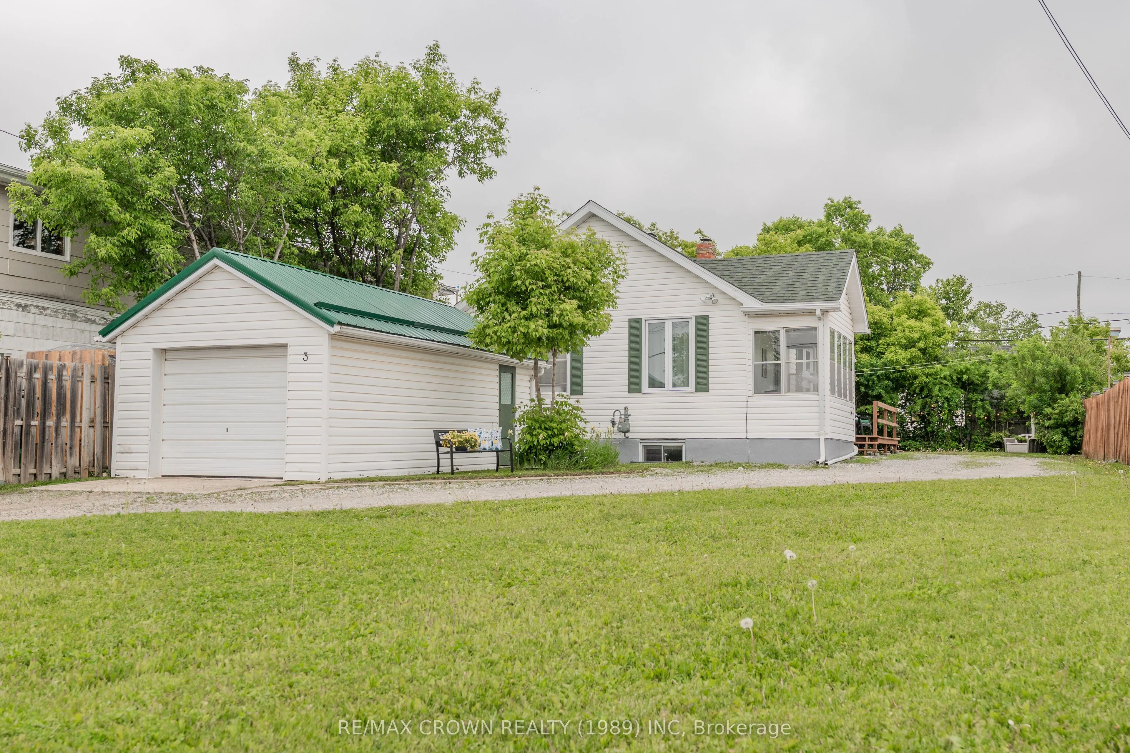 3 Ash Street, ON P5N 2C7