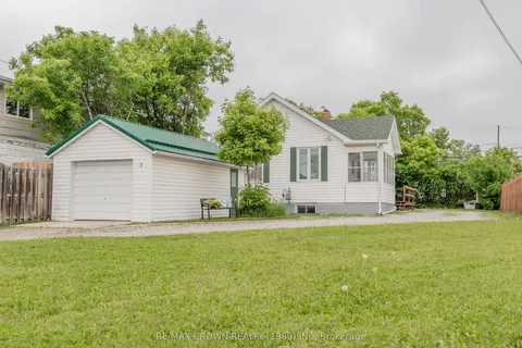 3 Ash Street, ON P5N 2C7