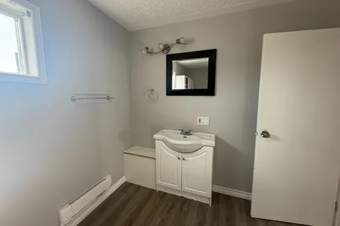 668 Lillian Avenue, ON P4N 3X3
