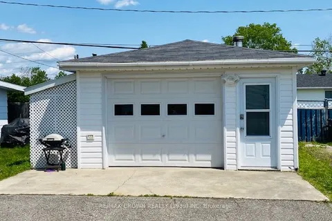 11 Kennedy Avenue, ON P5N 1M1