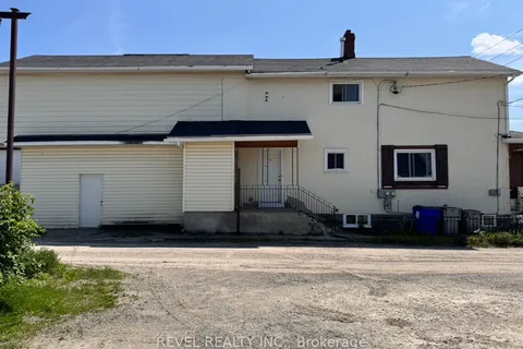 388 Pine Street, ON P4N 2L3