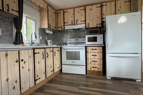 103 Notre Dame Place, ON P4N 5L9