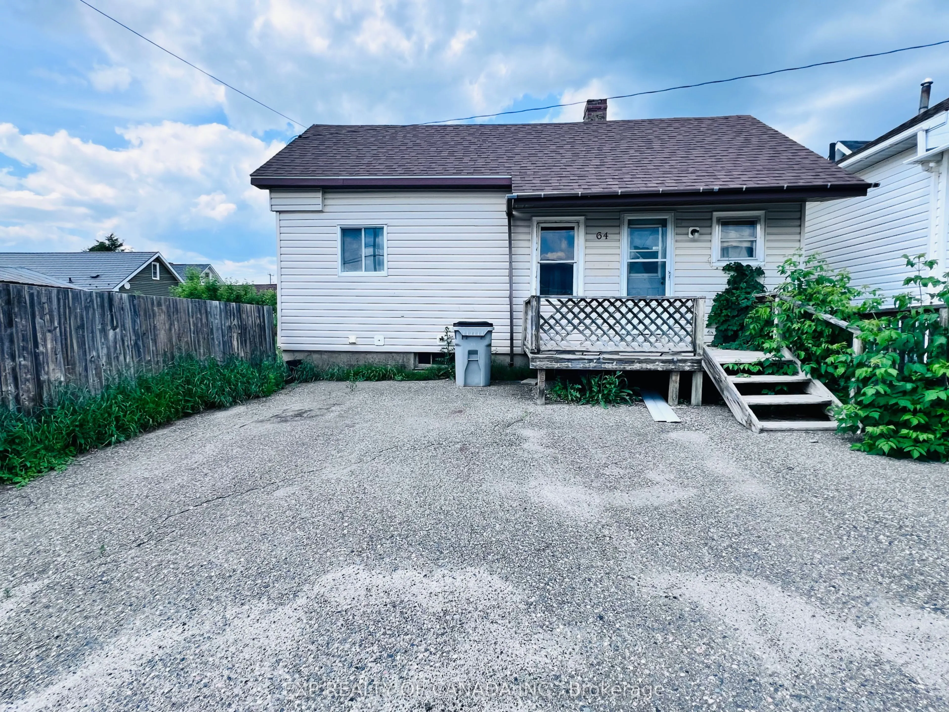 203 Maple Street, ON P4N 6B9