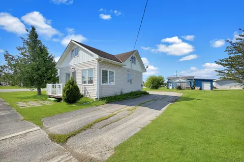 135 Queen Street, ON P0L 1T0