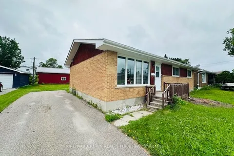 12 Winnipeg Street, ON P5N 1Z2