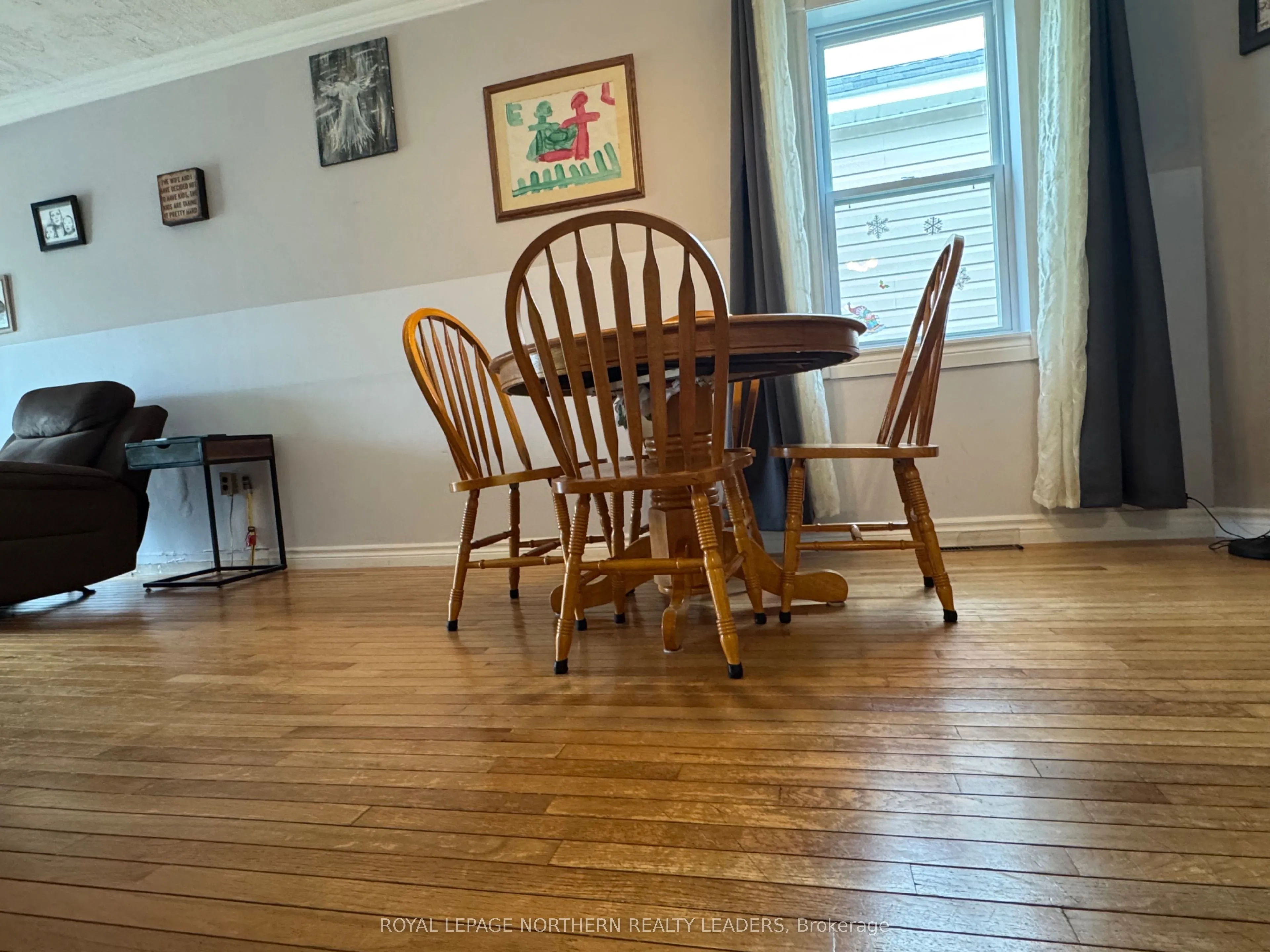 648 Synagogue Avenue, ON P0K 1G0