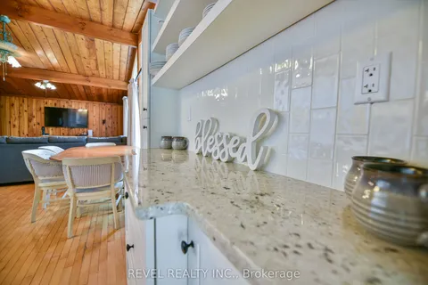 17 East Bay Road, ON P4N 7C7