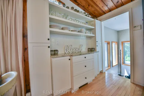 17 East Bay Road, ON P4N 7C7
