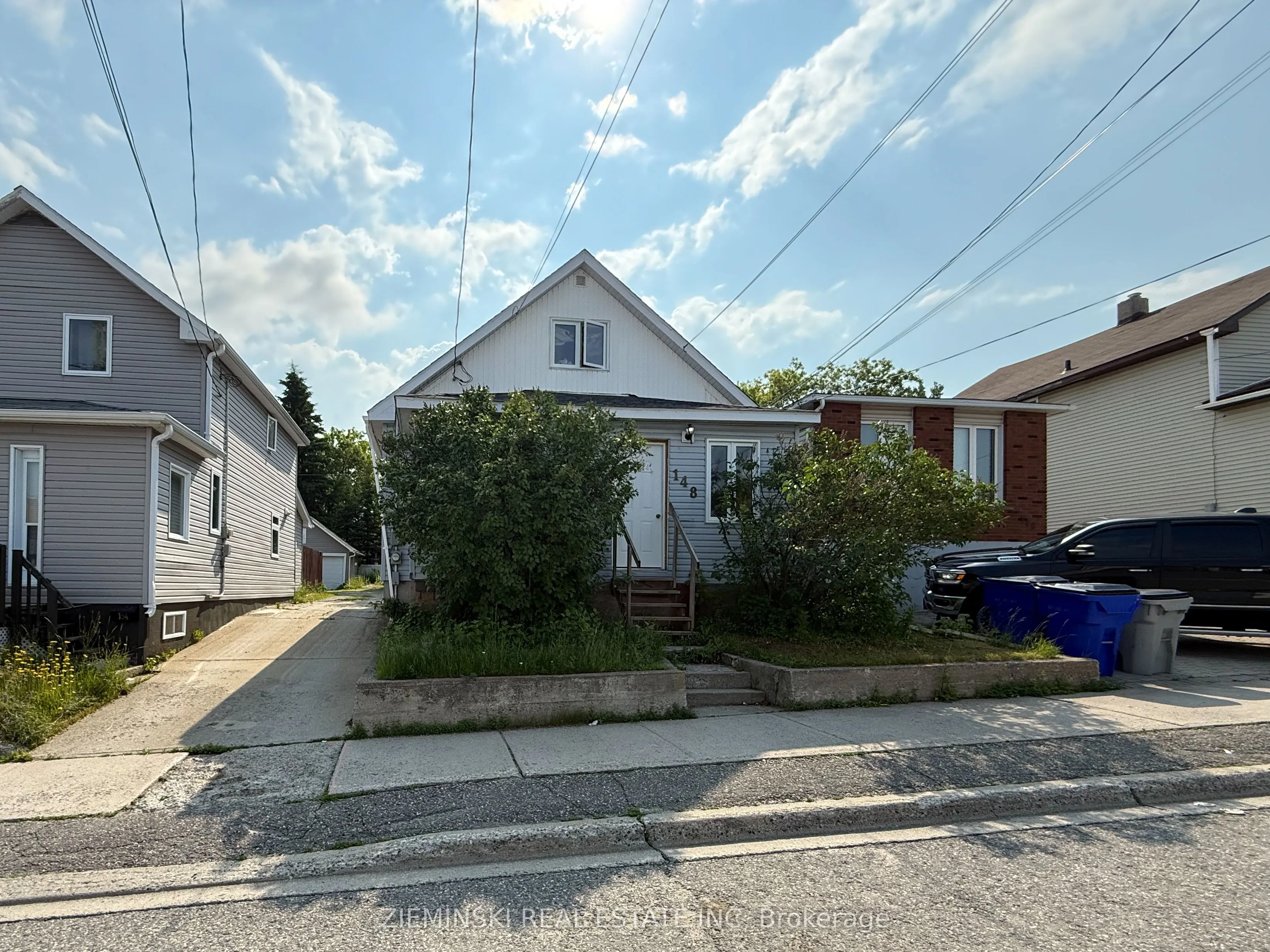 148 Pine Street, ON P4N 6L1