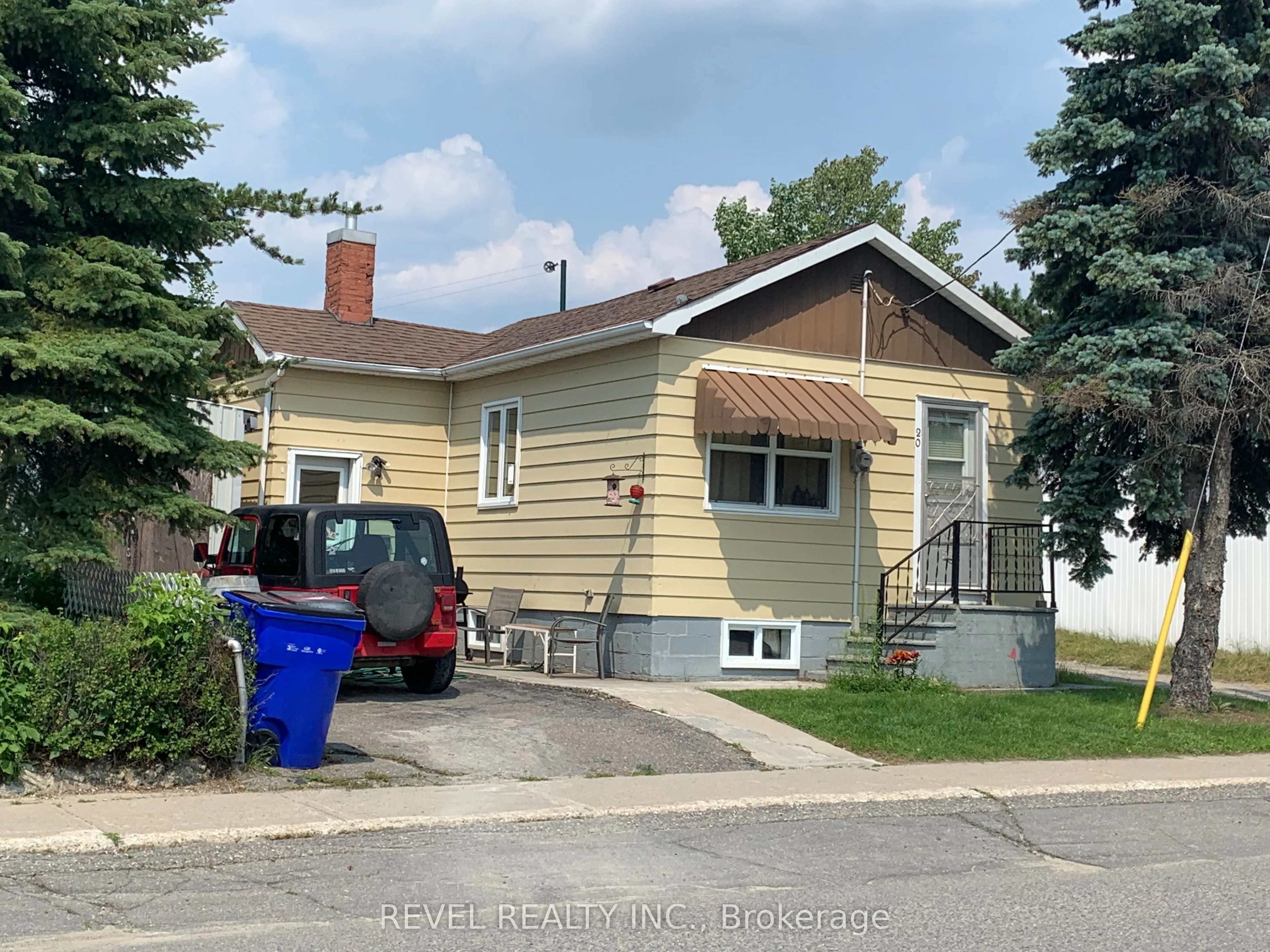 20 Kimberley Avenue, ON P4N 1K9