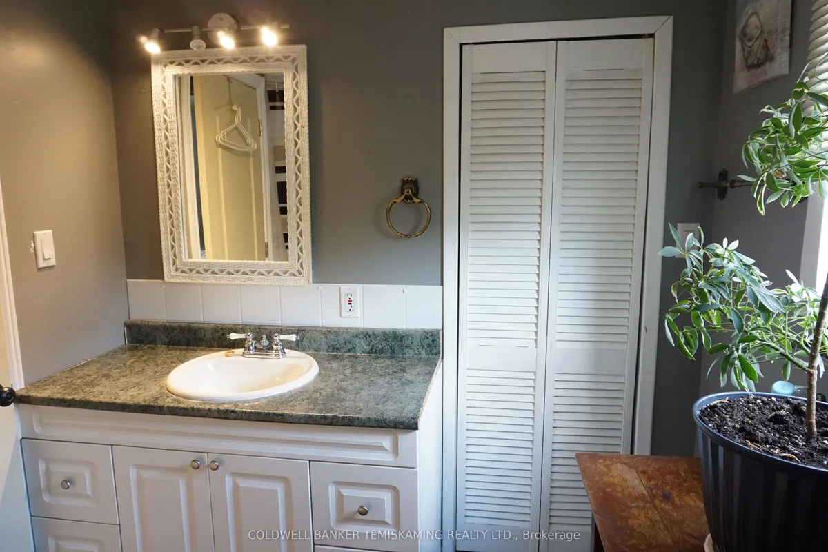 293 MERIDIAN Avenue, ON P0J 1K0