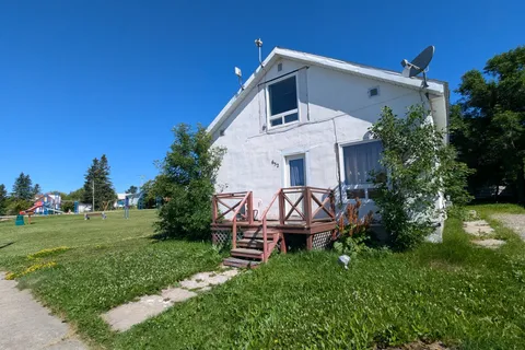 652 Montrock Street, ON P0K 1E0