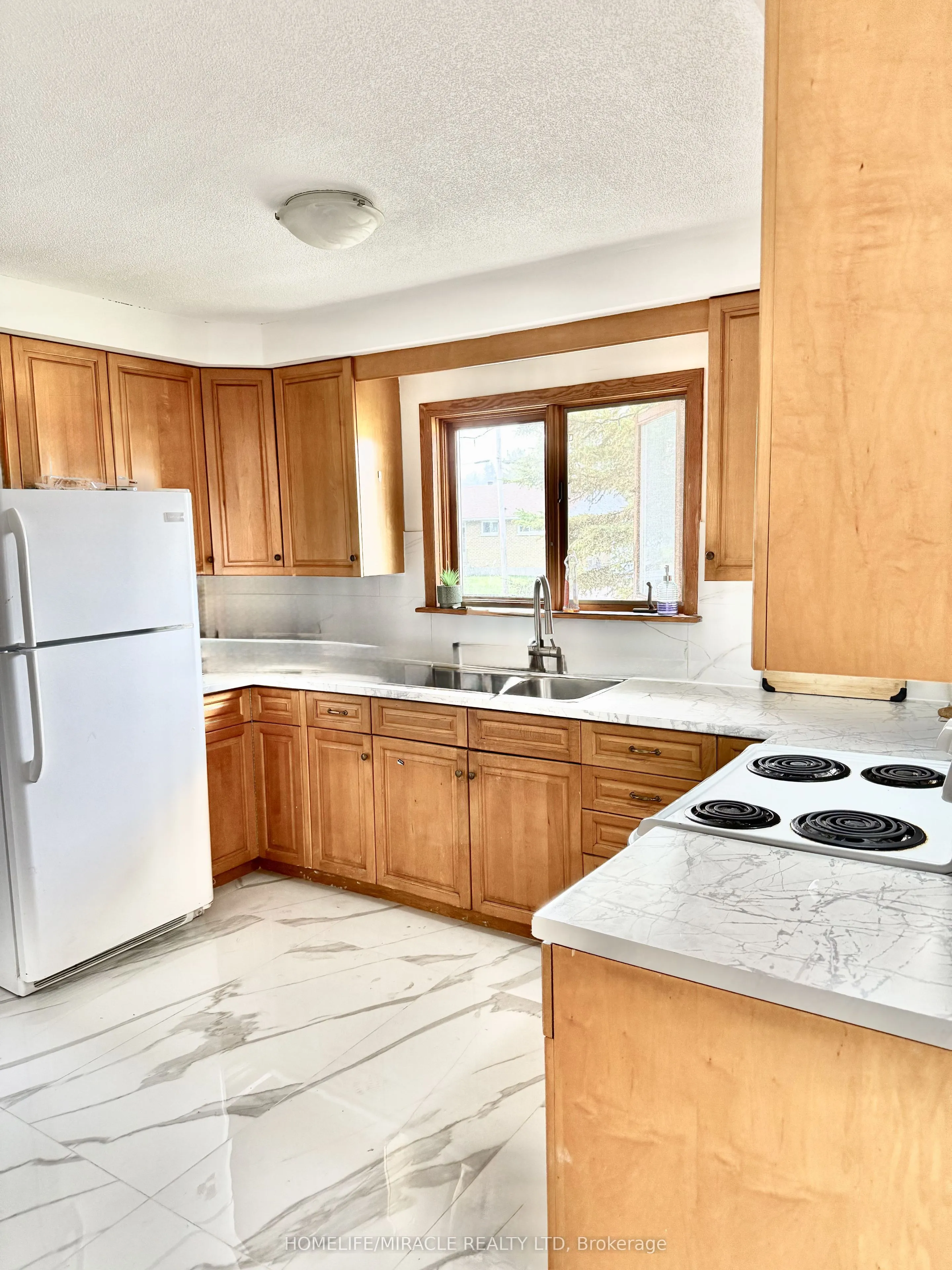 364 Brousseau Avenue, ON P4N 5Z1