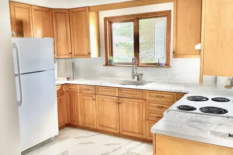 364 Brousseau Avenue, ON P4N 5Z1