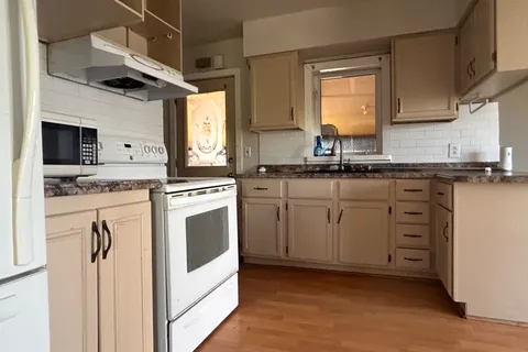 39 Fourth Street, ON P0L 1C0