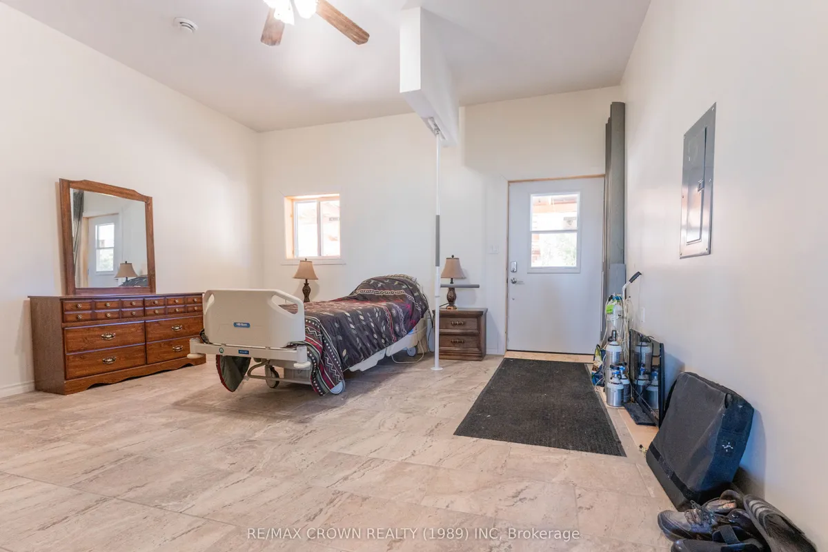 24 SHALLOW LAKE Road, ON P0L 1T0