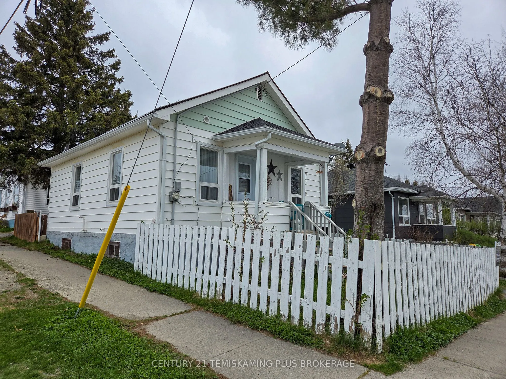 40 Taylor Avenue, ON P2N 2L1