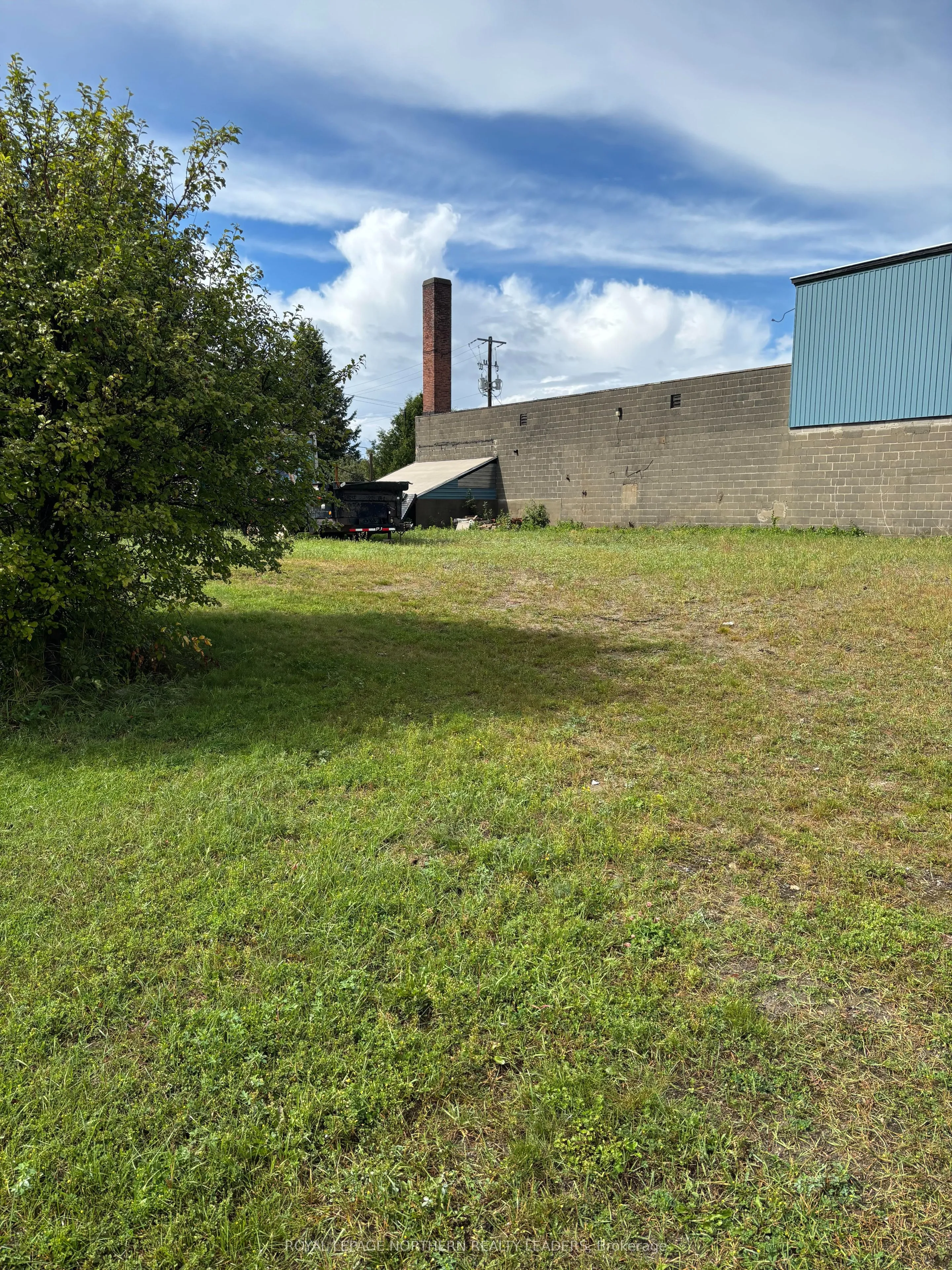 429 B Spruce Street, ON P4N 2N6