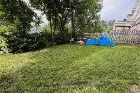 5 McKelvie Avenue, ON P2N 2K3