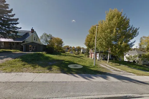 225 Sixth Avenue, ON P0L 1C0