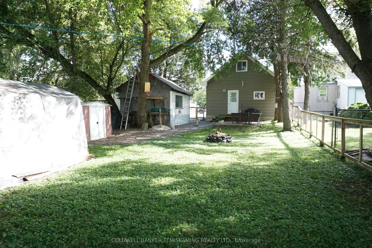 351 Broadwood Avenue, ON P0J 1P0