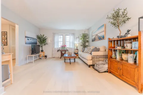 6 Drury Street, ON P5N 1K8