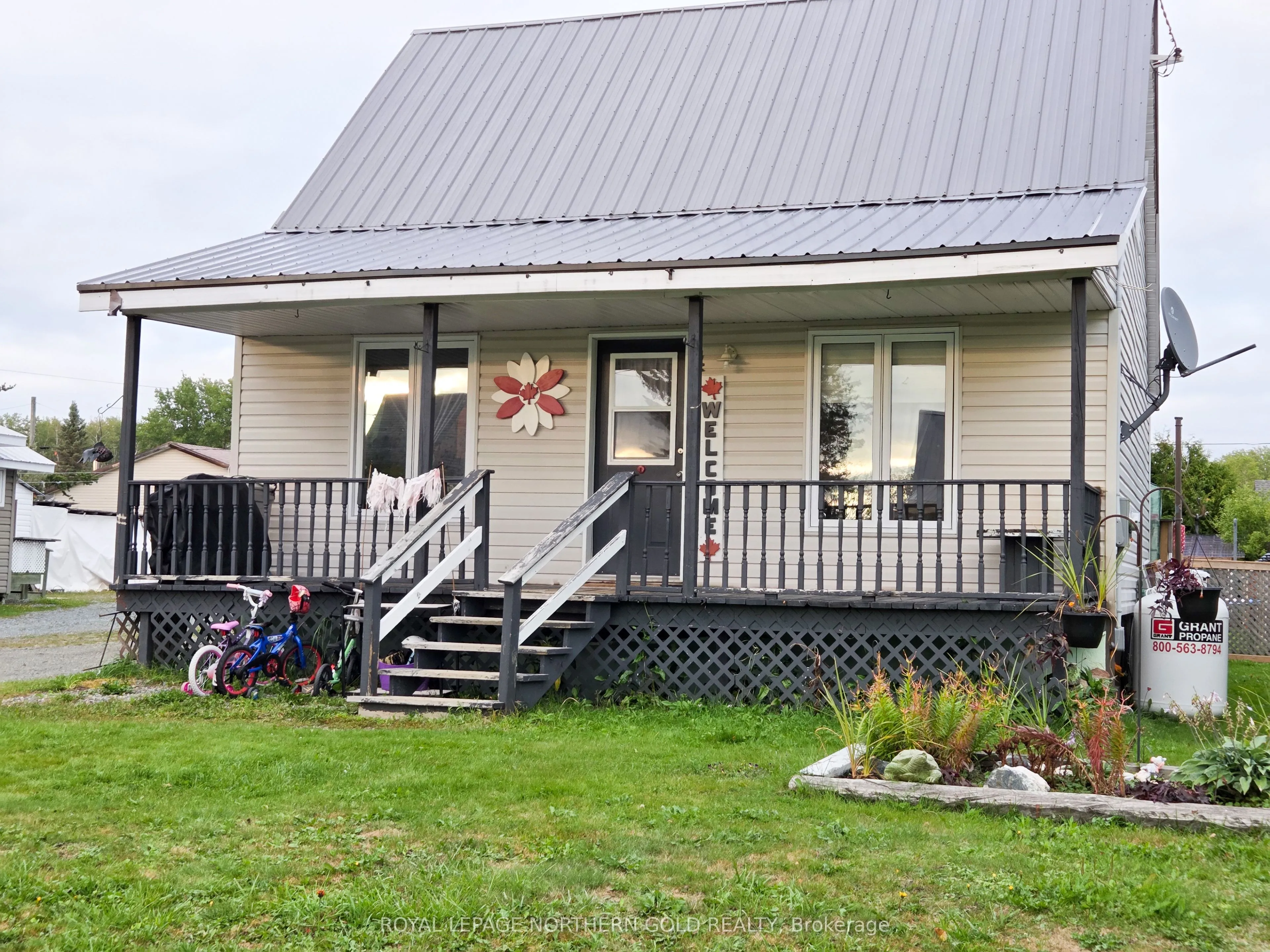 4 Twenty-Ninth Street, ON P0K 1X0