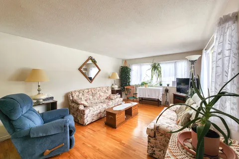 9-8885 11 Highway, ON P0K 1G0