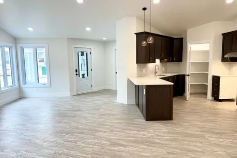 18 Golf Street, ON P5N 3J6