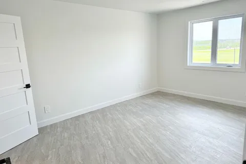 24 Golf Street, ON P5N 3J6