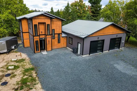 1016 Highway Beach Road, ON P0K 1G0