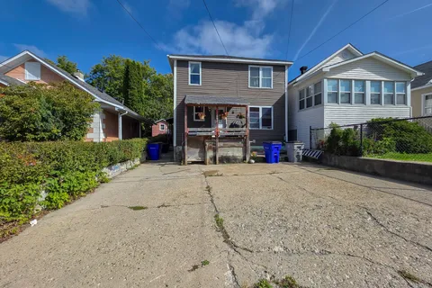 262 - 264 Tamarack Street, ON P4N 6R2