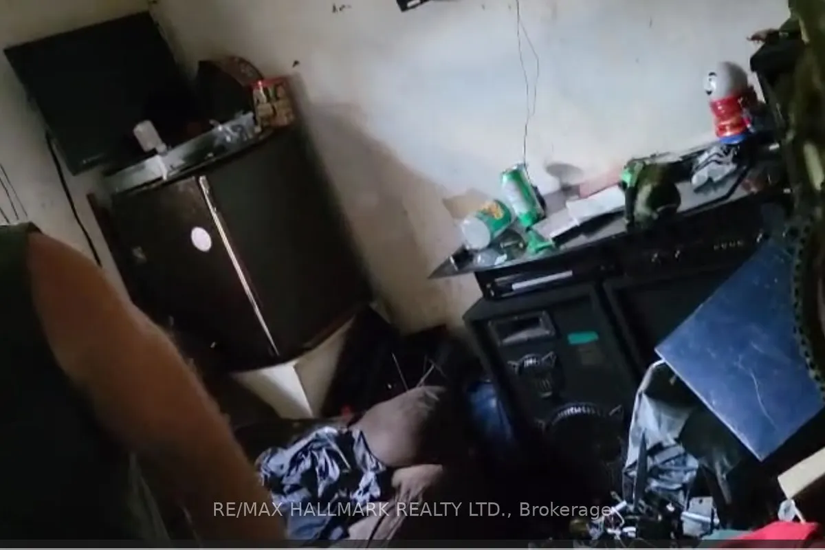 77 Upper Helen Street, ON P0J 1C0