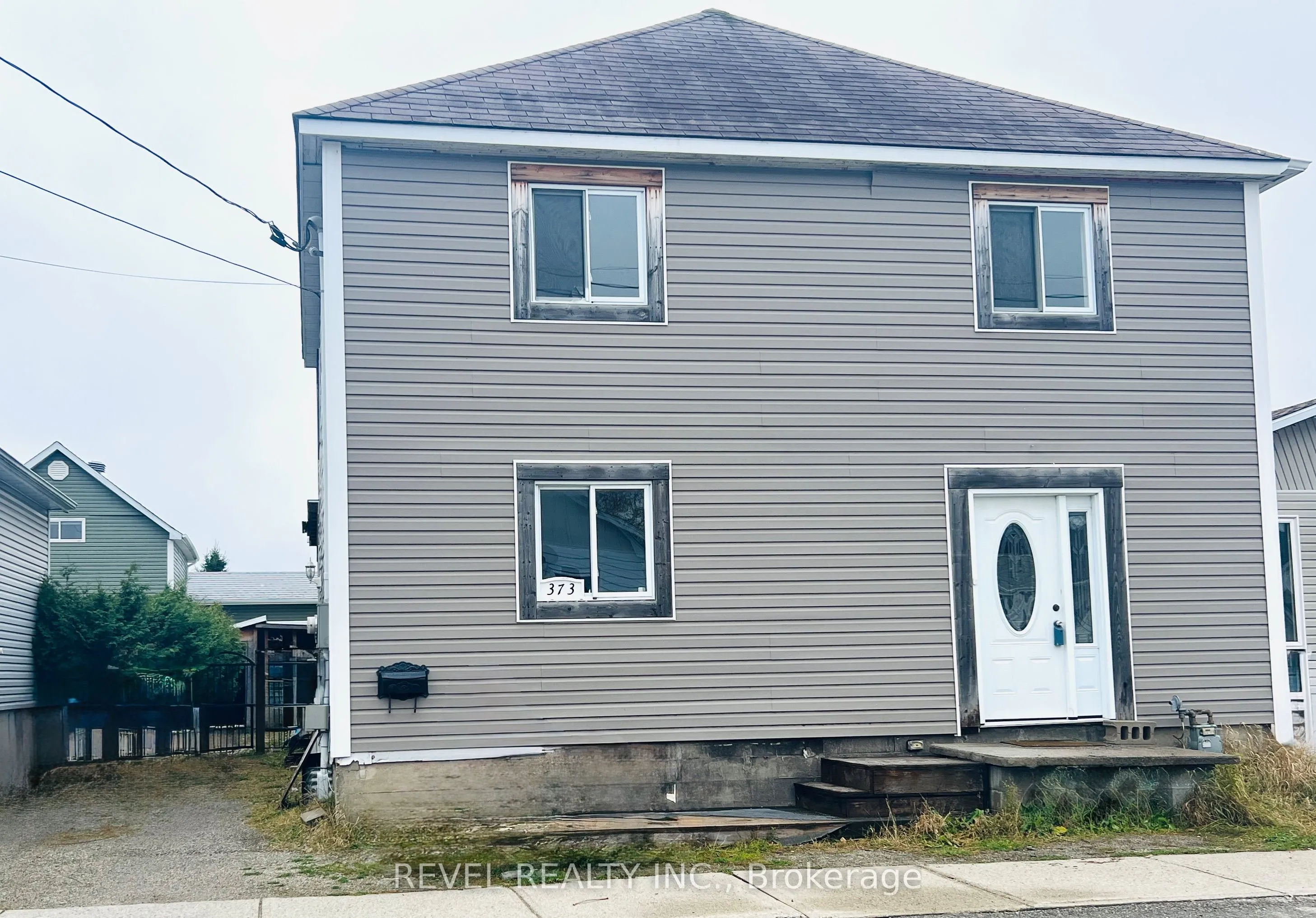 373 Commercial Avenue, ON P4N 2X8