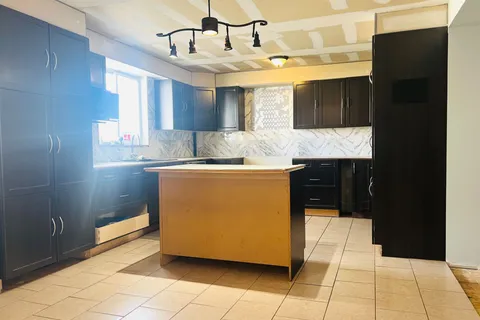 373 Commercial Avenue, ON P4N 2X8