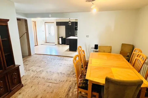 373 Commercial Avenue, ON P4N 2X8