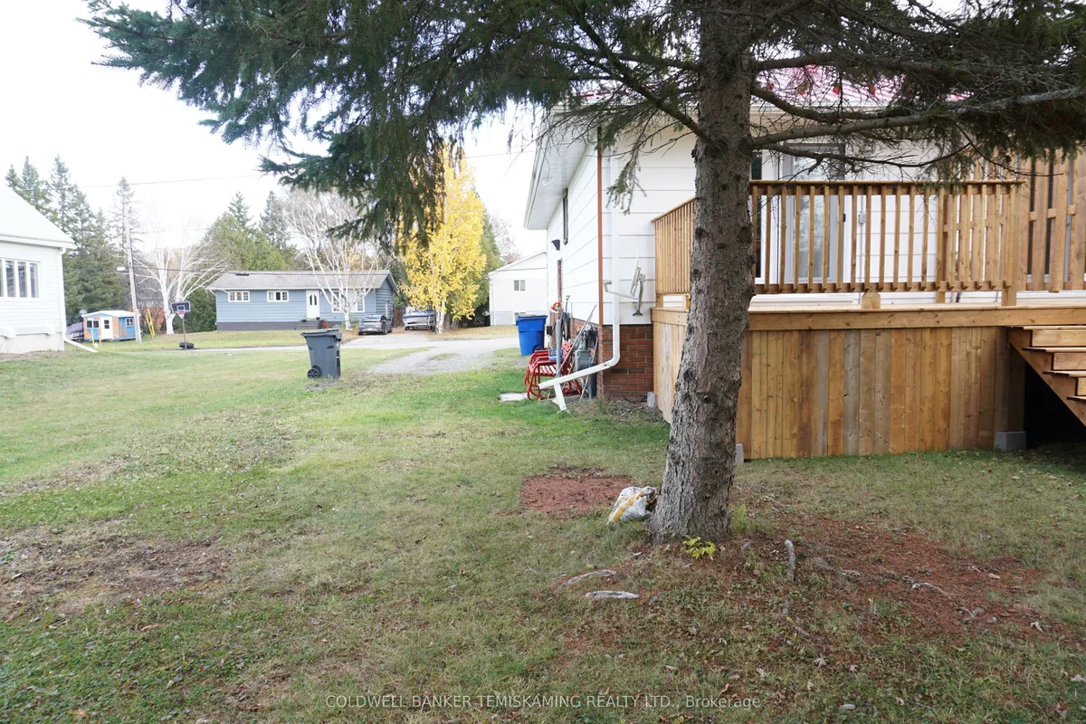 141-143 Station Street, ON P0J 1R0