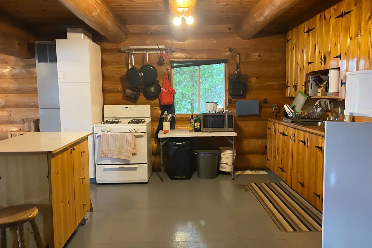 1 Weekes Island, ON P0J 1H0