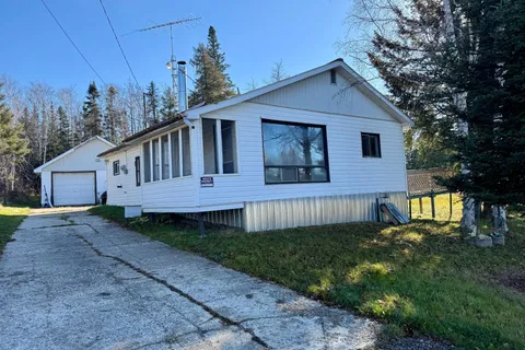 42 Lefebvre Peninsula Road, ON P0L 1V0