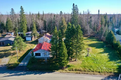 42 Lefebvre Peninsula Road, ON P0L 1V0