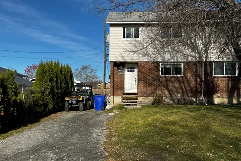 424 Louise Avenue, ON P4N 7Y6