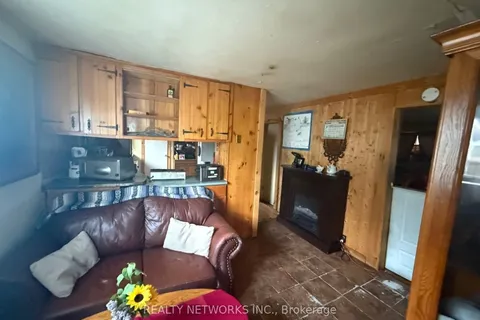 111 Croatia Avenue, ON P0N 1G0