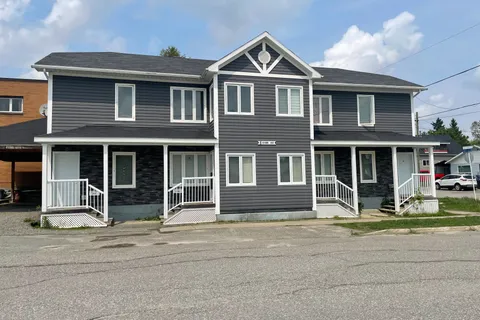 8 Dixon Avenue, ON P2N 1V9