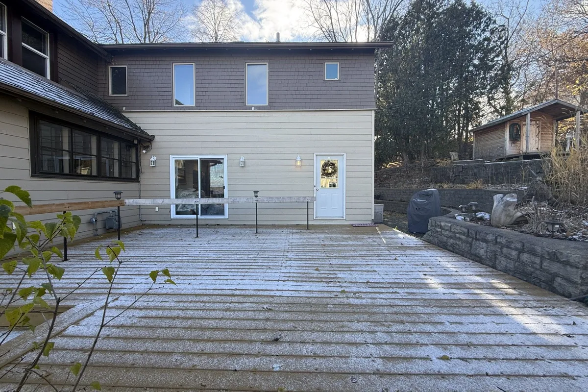 646 Lakeshore Road, ON P0J 1K0