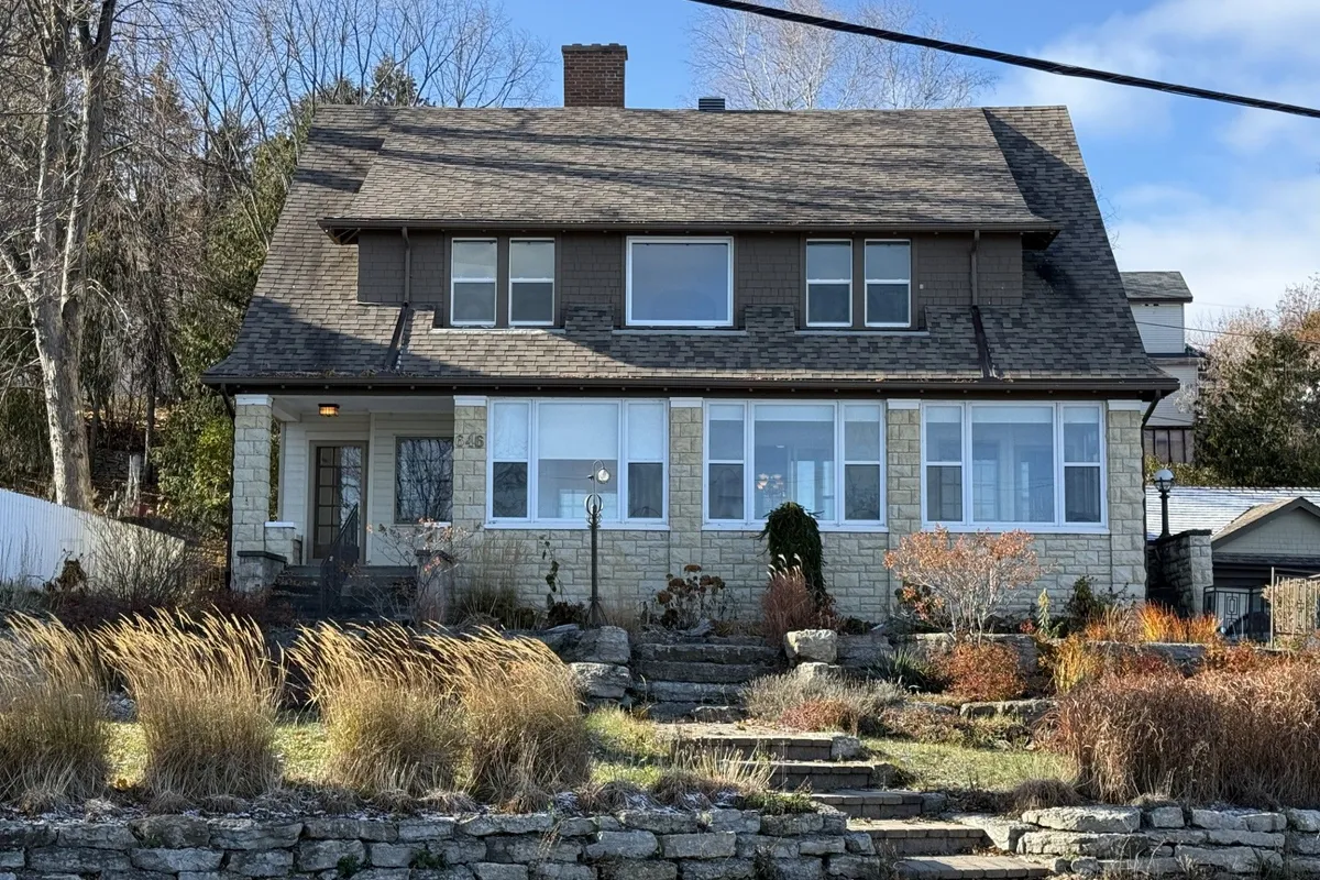 646 Lakeshore Road, ON P0J 1K0