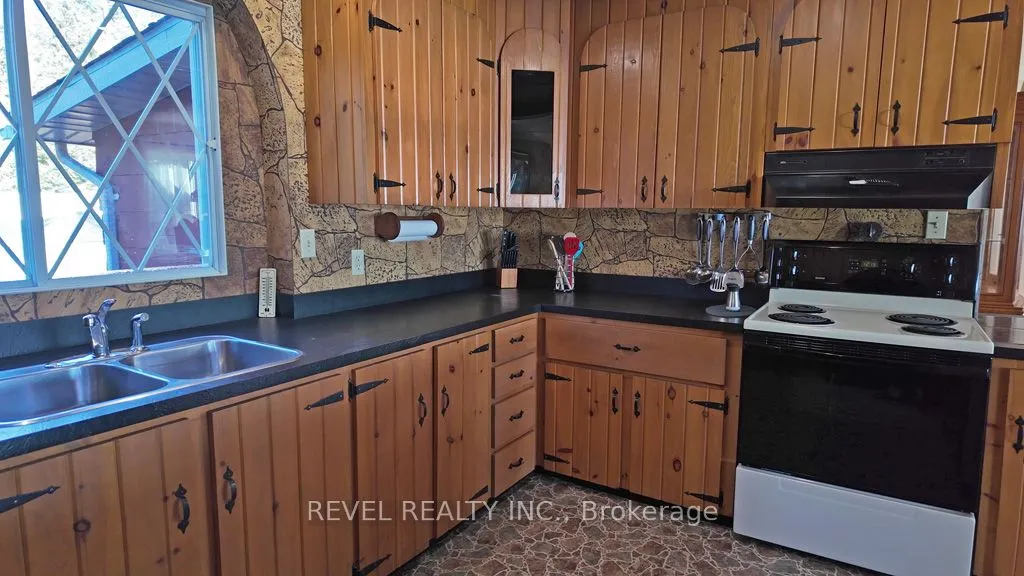 614 Shunsby Road, ON P0K 1S0