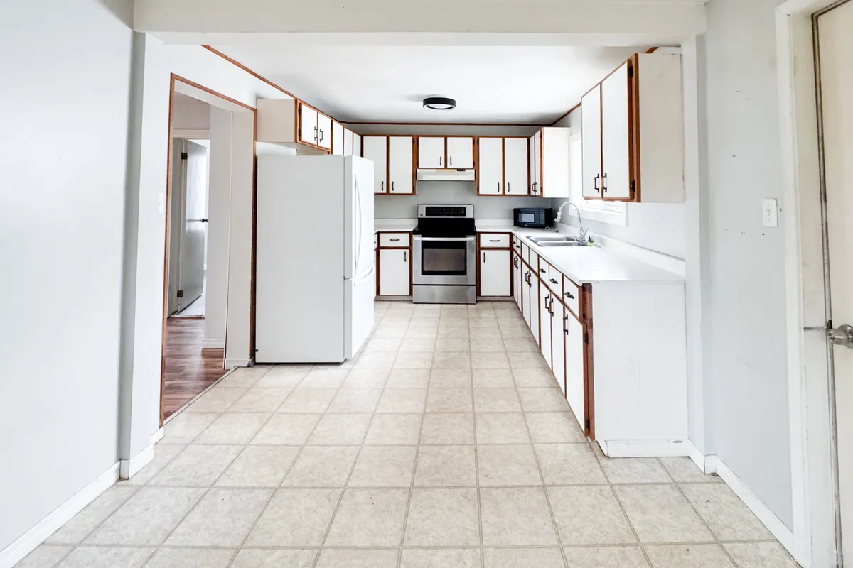 83 Sixth Avenue, ON P0J 1H0